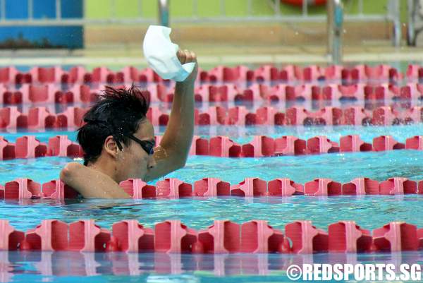 adiv 200m freestyle