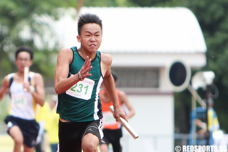 Joshua Chua of RI sprinting towards the finishing line. The quartet clocked a time of 45.81 seconds to retain their title for the third time on the trot.