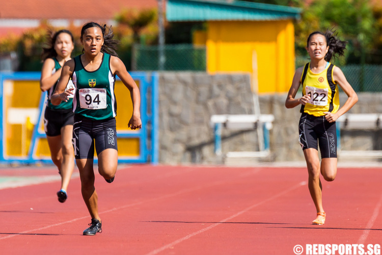 A Division girls' 400m