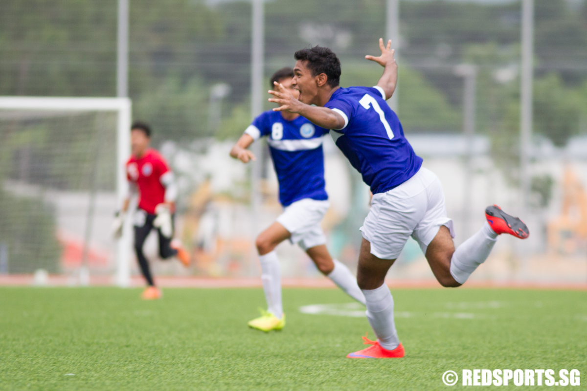 Michael Paul Hendrick (#7) of Meridian Junior College scored the final goal during extra time to put Meridian Junior College 3-2 up against Nanyang Junior College. (Photo © Lee Jian Wei/Red Sports)