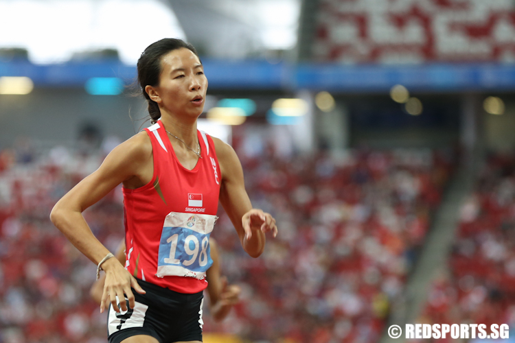 Goh Chui Ling of Singapore ran a personal best of 57.48s to come in sixth in the Women's 400m Final. (Photo © Lee Jian Wei/Red Sports)