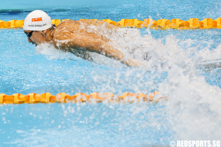 Quah Zheng Wen in the 400m individual medley final. He took home the gold with a 4:23.50 timing. (Photo 1 © Matthew Lau/Red Sports)