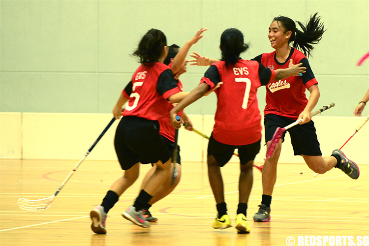 East View players rush to hug after Sharifah Khaliesah Bte Syed H (EV #3) equalised in the second period. (Photo 1 © Louisa Goh/Red Sports)