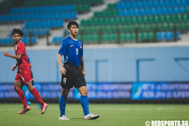Glenn Kweh (SIN #9) in action during the 2016 Asian Football Confederation (AFC) U-16 Championship Qualifiers. (Photo 7 © Soh Jun Wei/Red Sports)