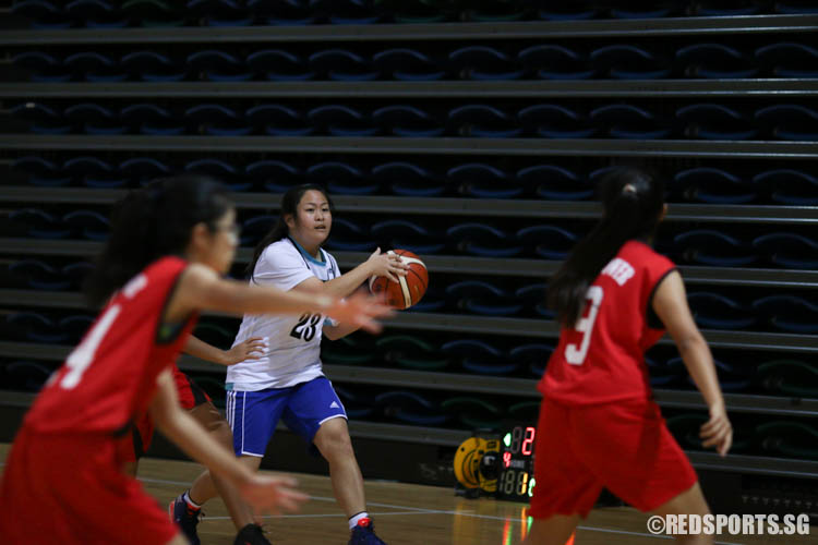 Dylynn (KR #23) catches the ball and drives to the hoop. (Photo 3 © REDintern Chua Kai Yun)