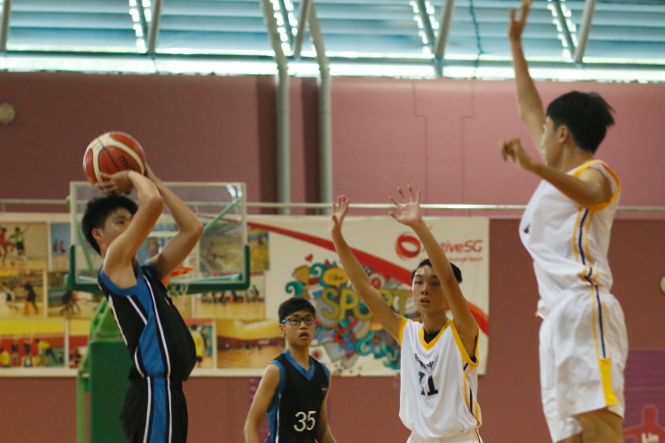 Chao Jun Jie (Fajar #17) pulling up for a jumpshot. He scored 7 points in the game.