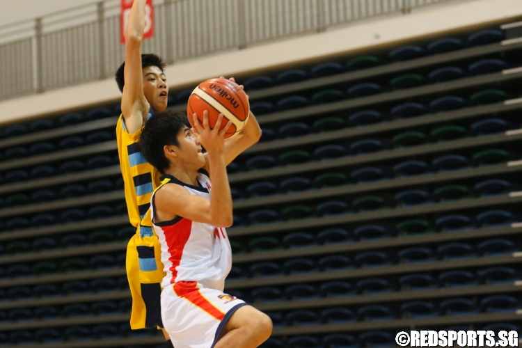 Sherman (ACS BR #11) goes for a lay-up against Fairfield. (Photo 3 © Dylan Chua/Red Sports)