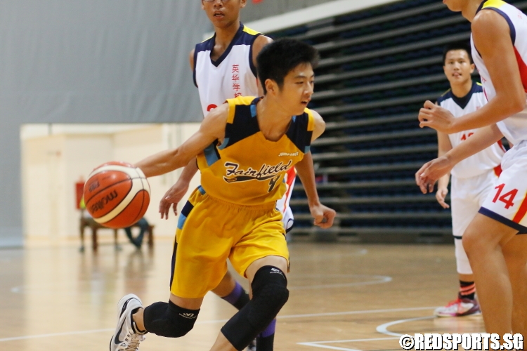 Timothy Har (Fairfield #4) drives to the basket. (Photo 17 © Dylan Chua/Red Sports)