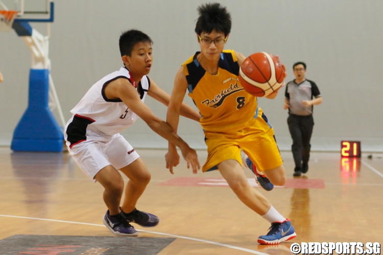 Gordon Leong (Fairfield #8) drives past his oppponent.(Photo  © Dylan Chua/Red Sports)