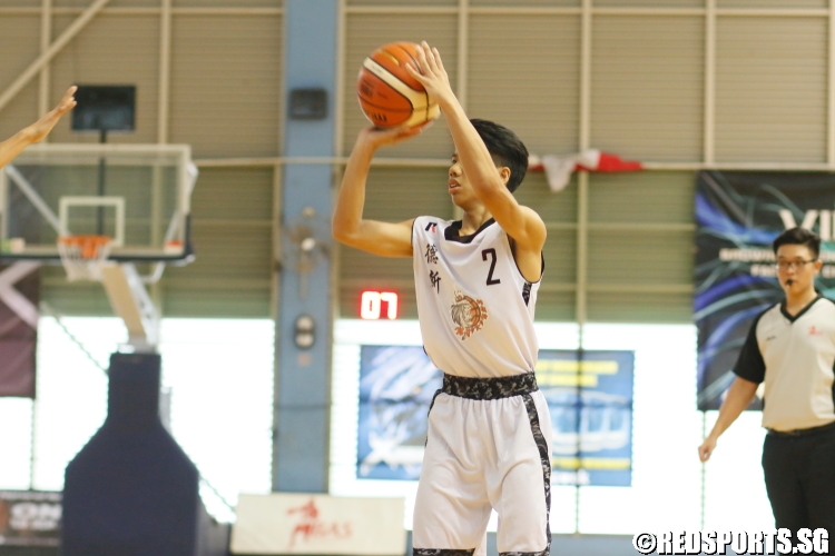 Sim Xuan (NV #2) pulls up for three. (Photo  © Chan Hua Zheng/Red Sports)