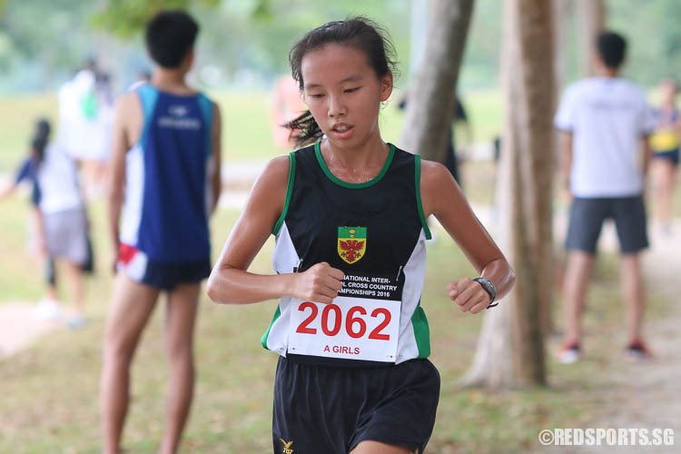 Faye Chiang (#2062) of RI finished fifth with a timing of 15:21.28. (Photo © Chua Kai Yun/Red Sports)