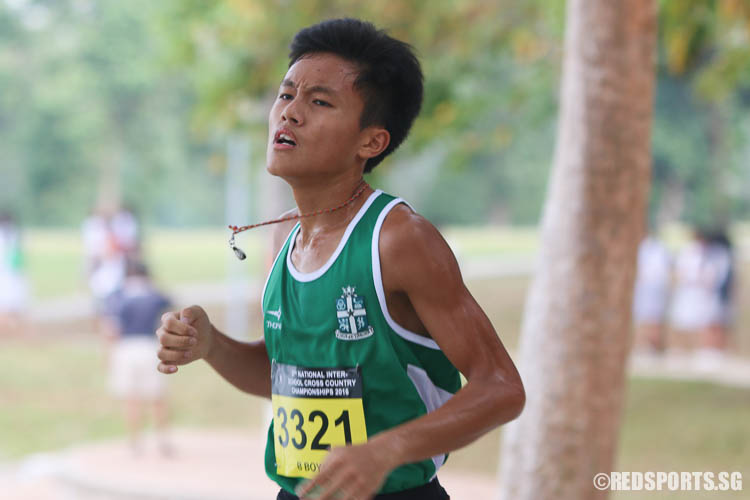 Austin Pua (#3321) of SJI finished eleventh with a timing of 17:00.71. (Photo © Chua Kai Yun/Red Sports)