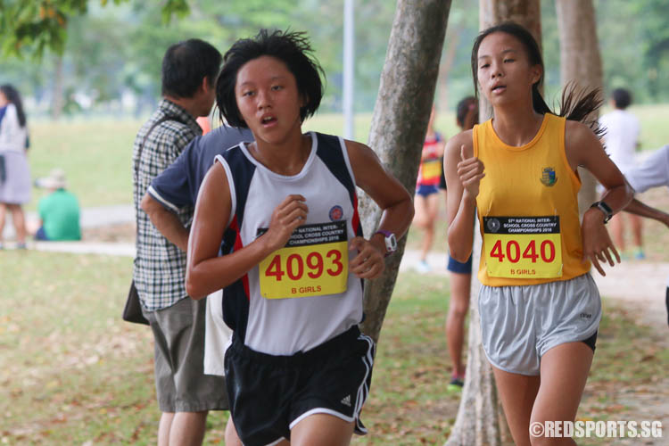 Levyn Wong (#4093) of DHS finished ninth with a timing of 15:38.11. (Photo © Chua Kai Yun/Red Sports)