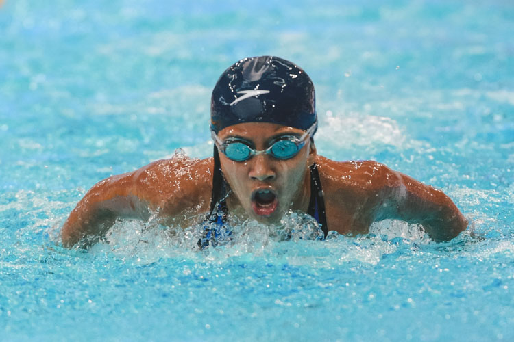 Rae Low swims in the girls' 11-12 year old 200m butterfly. She won first in the 12 year olds group with a final timing of 2:39.58. (Photo © Soh Jun Wei/Red Sports)