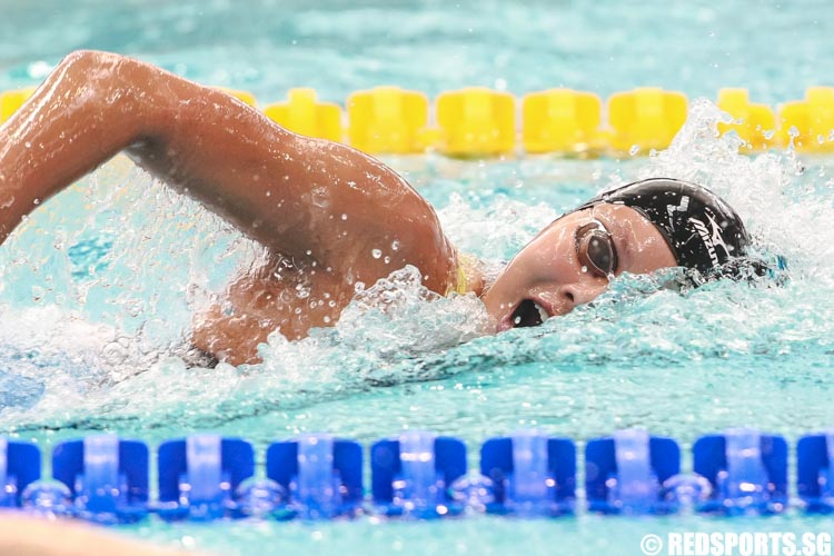 Christie Chue in action during her 400m freestyle 'A' final at the 47th Singapore National Age Group Swimming Championships. She finished third among the 15-17 year olds with a timing of 4:23.87. (Photo © Soh Jun Wei/Red Sports)