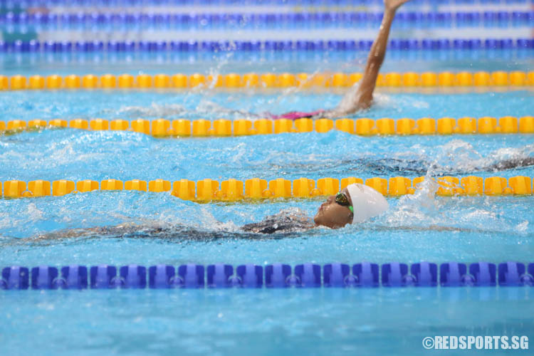 Kwok Sin Yu in action during the girls' 200m backstroke race at the 47th Singapore National Age Group Swimming Championships. She finished third in among her 11 year old peers with a timing of 2:51.07. (Photo 9 © Chua Kai Yun/Red Sports)