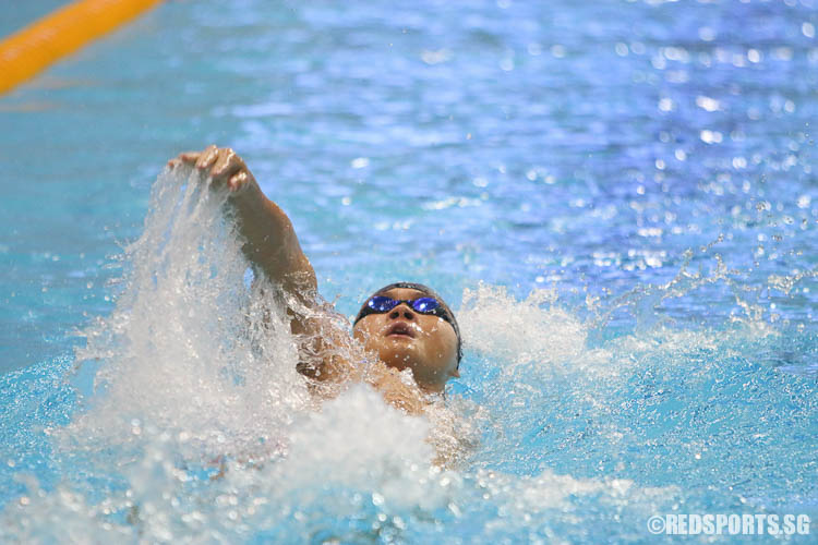 Pang Sheng Jun, 24, starting the backstroke leg of the 400m IM event. He finished second in the open category with a timing of 4:26.40,, breaking the last meet record of 4:27.50 set by Quah Zheng Wen in 2014. (Photo © Chua Kai Yun/Red Sports)