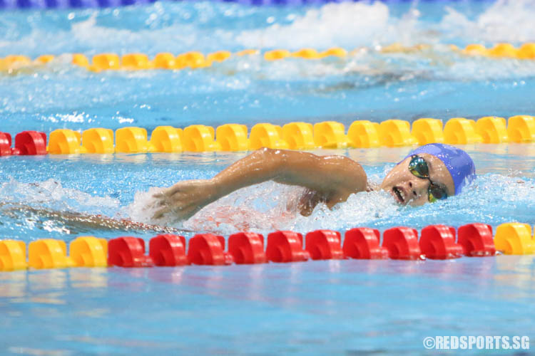 Gan Ching Hwee swims in the women's 800m freestyle event. She finished first in the 13-14 age group with a timing of 9:07.98, breaking the last meet record of 9:31.33 set by Genevieve Lye in 2015. (Photo 18 © Chua Kai Yun/Red Sports)