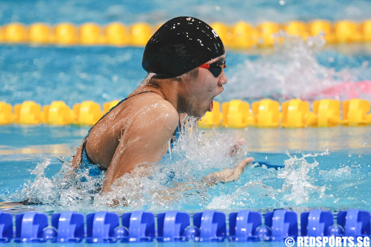 Naomi Wong in action during her 100m breaststroke 15 and over 'D' finals at the 47th Singapore National Age Group Swimming Championships. (Photo © Soh Jun Wei/Red Sports)