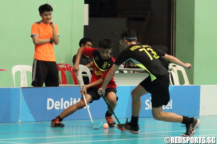 Aqil Adli Yashir (EVS #87) attempts to dribble past his defender. He bagged a game-high 2 goals in the victory. (Photo  © Chan Hua Zheng/Red Sports)