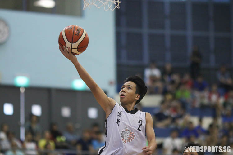Sim Xuan (#2) of North Vista goes for a layup. He scored 16 points for his team. (Photo © Chua Kai Yun/Red Sports)