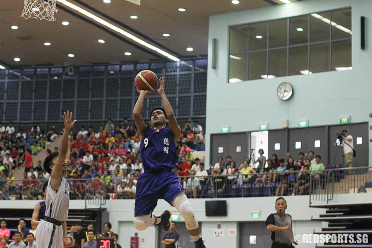 Mohamed Shukri (DSS #9) leaps for a shot (Photo © Ryan Lim/Red Sports)