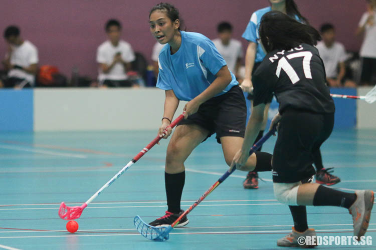 Nurul Irdina Bte Zulkefli  (MI #9) calls for her teammates. (Photo © Chua Kai Yun/Red Sports)