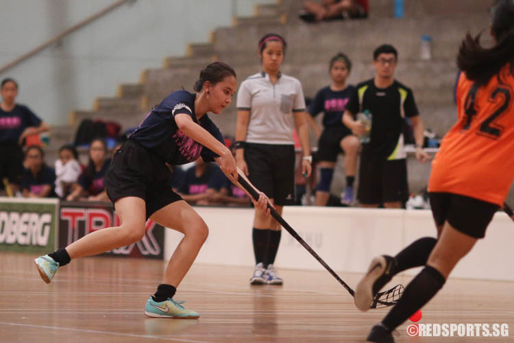 Nur Eliisa Abdullah Juntunen (Coral #24) controls the ball. (Photo © Chua Kai Yun/Red Sports)