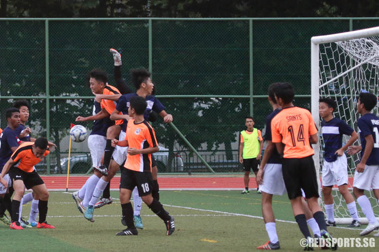 SAJC #7 scores a header. (Photo © Chua Kai Yun/Red Sports)
