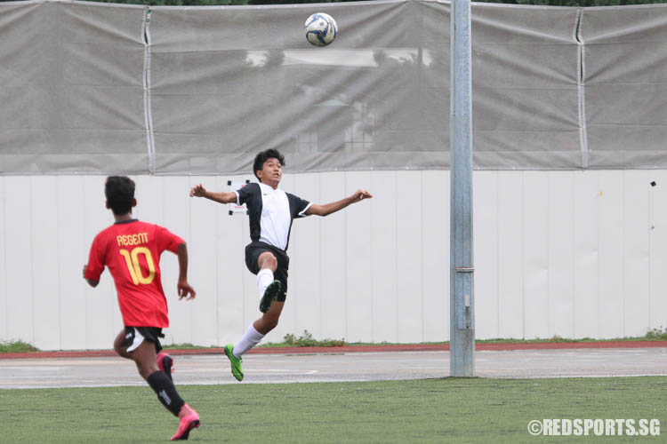 Danial Izaac Bin Hazree (SSP #11) goes for a header. (Photo © Chua Kai Yun/Red Sports)