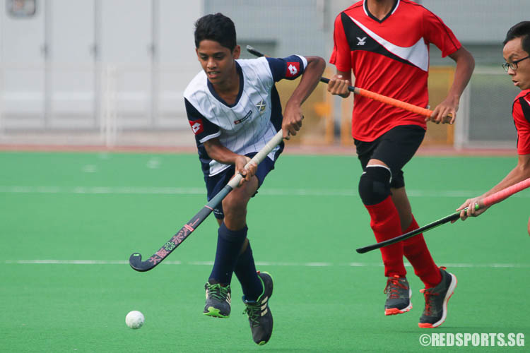 Naveen Kumar (SAS #5) runs for the ball. (Photo © Chua Kai Yun/Red Sports)