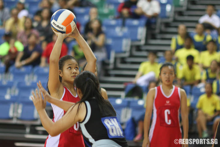 Zoey Sin (GS) of SSP looks to shoot. (Photo © Chua Kai Yun/Red Sports)
