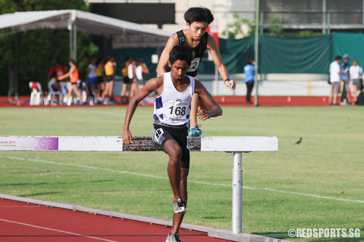 Sudarshan Udpa (#168, left) and Cheong Wei Soon (#122) in action. The former finished second while the latter came in 13th. (Photo © Chua Kai Yun/Red Sports)