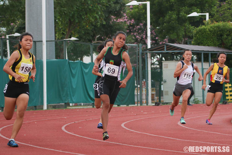 Amirah Aljunied (#69) clinched gold with a timing of 26.29s, while Hannah Yeo (#158) took silver with a timing of 27.85s. (Photo © Chua Kai Yun/Red Sports)