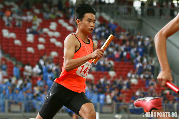 Shawn Jong (#142) of Singapore Sports School in action at the first leg of the 4x400m relay. (Photo © Chua Kai Yun/Red Sports)