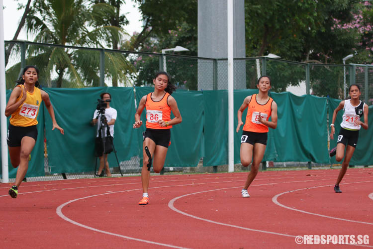 Diane Hilary Pragasam clinched gold with a timing of 26.24s. Tanisha Moghe (#273, Cedar) and Grace Shani Anthony (#213, RGS) clinched silver and bronze respectively, while Ismi Zakiah (#87) finished sixth. (Photo © Chua Kai Yun/Red Sports)