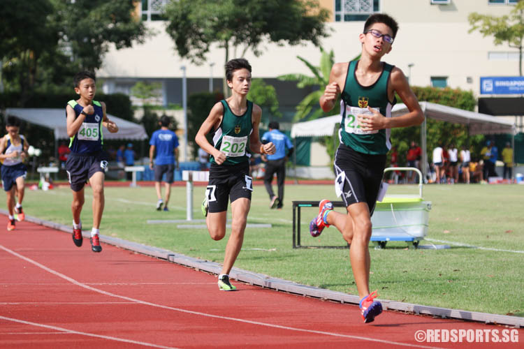 Sean Teck (#225, right) finished tenth while Chirstoffer Eilertsen (#202) came in 11th during the C-Boys 1500m event. (Photo © Chua Kai Yun/Red Sports)