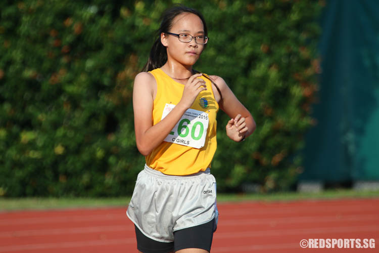 Joey Lim (#260) of Cedar Girls' takes home gold with a timing of  09:00.27, breaking the last record set by Shoo Gek Peng Dora in 2014. (Photo © Chua Kai Yun/Red Sports)