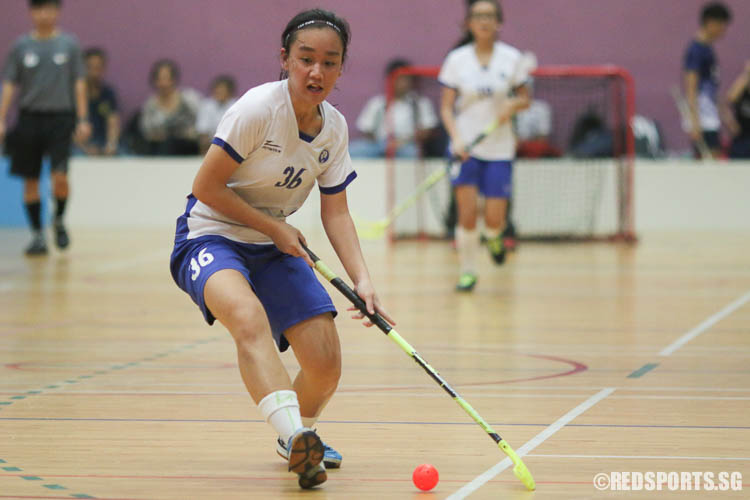 Alfie Kwa (MJC #36) scores a goal for her team. (Photo © Chua Kai Yun/Red Sports)
