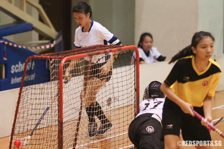 Rachel Tan (#22) bringing the ball round the post. The CJC captain scored the team's only goal in the game. (Photo © Chua Kai Yun/Red Sports)