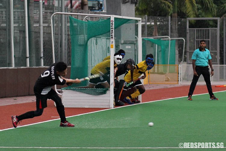 Yong How Zhi (RI #9) starting the play that resulted in RI's first goal. (Photo © Ryan Lim/Red Sports)