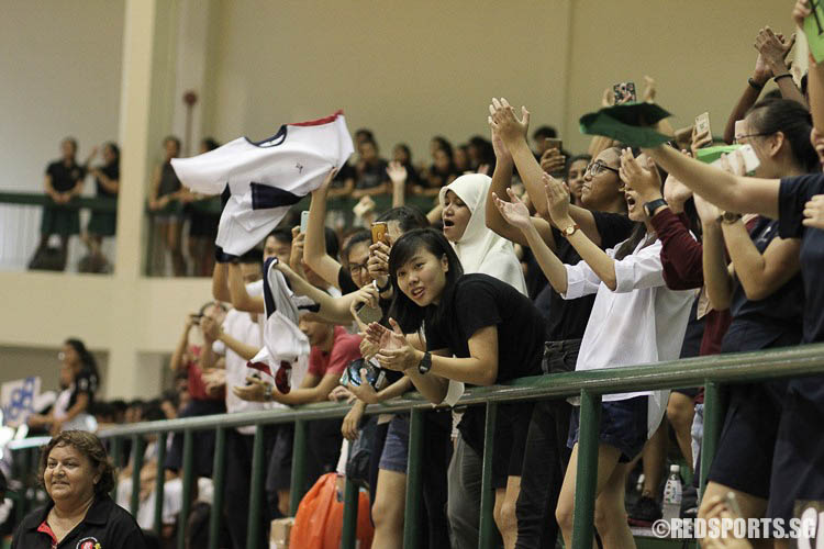 YJC alumni applauding the current team on their performance. (Photo © Ryan Lim/Red Sports)