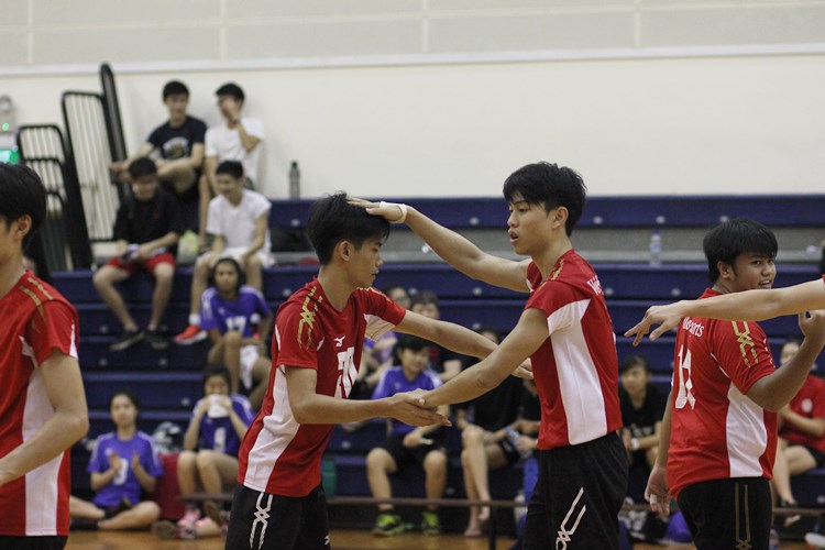 VolleySports retained their u-18 title after defeating Presbyterian High School Team A 2-0 (25-20, 25-16) in the final, ending the competition with a perfect 6-0 win-loss record. (Photo 14 © Ryan Lim/Red Sports)