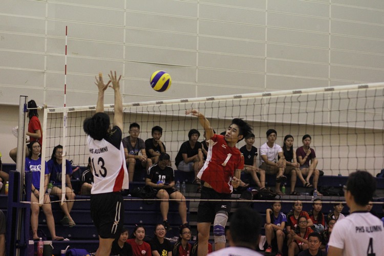 VolleySports retained their u-18 title after defeating Presbyterian High School Team A 2-0 (25-20, 25-16) in the final, ending the competition with a perfect 6-0 win-loss record. (Photo 4 © Ryan Lim/Red Sports)
