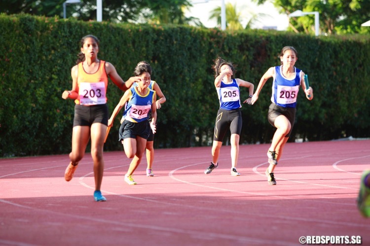 Singapore Sports School  'A'  won the U-15 girls sprint medley in 2:39.27. CHIJ(TP) were second in 2:45.20 while St Anthony's were third in 2:55.20. (Photo © Les Tan/Red Sports)