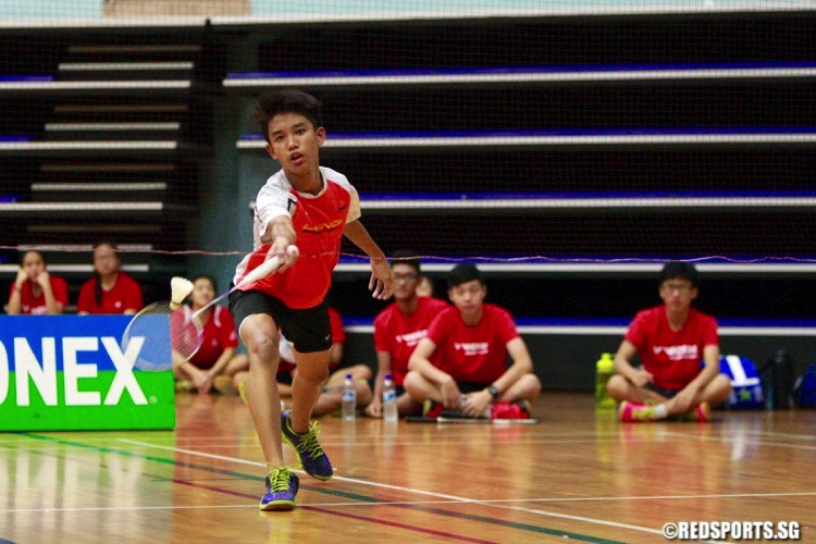 In the 1st Singles of the U-15 final, Guo Jia Jun of Team Nameless beat Kubo Junsuke of Singapore Sports School 2-1 ( 10-11, 11-10, 11-5). (Photo © Les Tan/Red Sports)