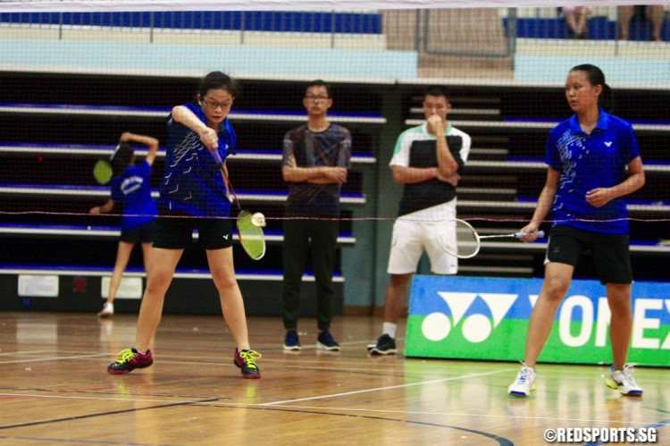 In the 1st Doubles of the U-15 finals, Pang Yun Ning and Sharmaine Tea of NYGH beat Shayne Long and Phyllis Pe  of Dunman High 2-1 (7-11, 11-4, 11-10). (Photo © Les Tan/Red Sports)