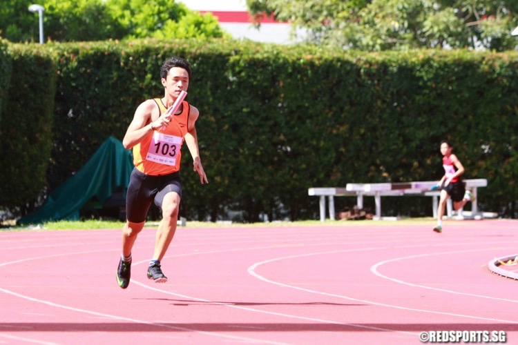 Singapore Sports School 'A' won the U-15 4x200m relay race in 1:41.91. North Vista were second in 1:50.46 while Unity were third in 1:58.42. (Photo © Les Tan/Red Sports)