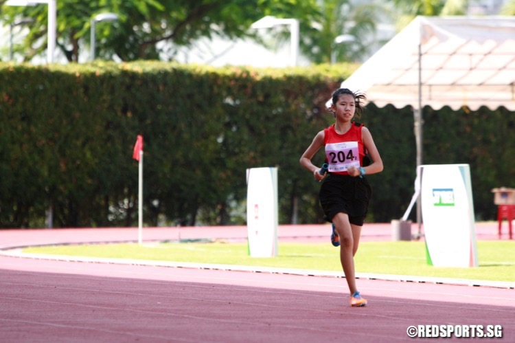 Singapore Sports School 'A' won the U-15 girls 4x200m relay in a time of 1:53.17.  St Anthony's Canossian were second in 2:08.19 while Unity were third in 2:24.24. (Photo © Les Tan/Red Sports)