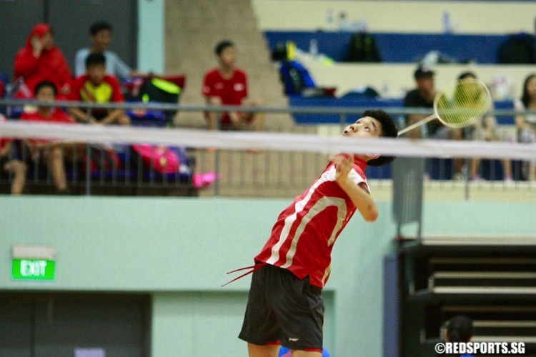 In the 1st Singles of the U-17 final, Darrion Ng of Singapore Sports School beat Chan Mun Heng of Team Advantec 2-0 (11-7, 11-5). (Photo © Les Tan/Red Sports)
